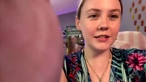 Jennah online show from March 4, 2026, 8:04 pm