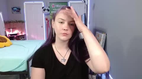 Snapshot of syndica chatting on May 9, 2026, 9:42 pm Jennah online show from May 9, 2026, 9:42 pm
