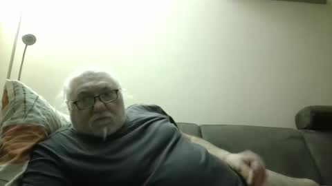 synek65 online show from February 12, 2025, 5:47 am
