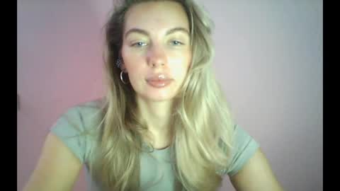 Snapshot of syrami chatting on April 21, 2026, 9:48 am syrami online show from April 21, 2026, 9:48 am
