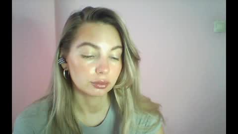 Snapshot of syrami chatting on May 3, 2026, 9:15 am syrami online show from May 3, 2026, 9:15 am