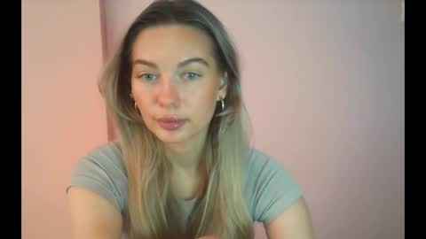 Snapshot of syrami chatting on June 3, 2026, 1:36 pm syrami online show from June 3, 2026, 1:36 pm