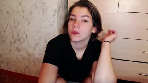 SyrenDixon online show from October 21, 2025, 7:14 pm