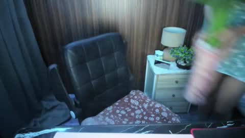 Snapshot of szaplayz chatting on March 4, 2025, 10:57 am Jenny online show from March 4, 2025, 10:57 am