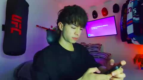 TONER online show from December 14, 2025, 2:39 am