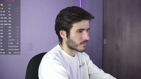 Snapshot of t0ny_wylie chatting on December 18, 2024, 8:42 am t0ny_wylie online show from December 18, 2024, 8:42 am