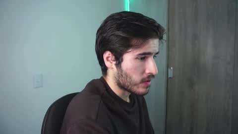 Snapshot of t0ny_wylie chatting on December 19, 2024, 3:07 am t0ny_wylie online show from December 19, 2024, 3:07 am