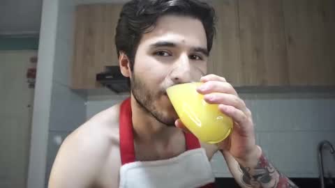 Snapshot of t0ny_wylie chatting on February 10, 2025, 8:21 pm t0ny_wylie online show from February 10, 2025, 8:21 pm