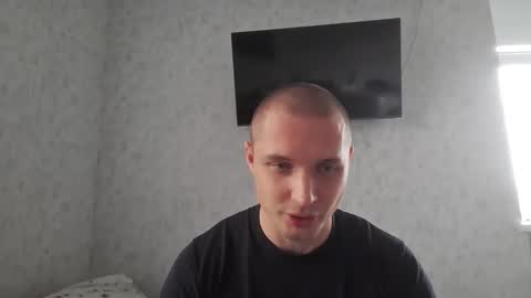 Den online show from October 17, 2025, 8:06 am