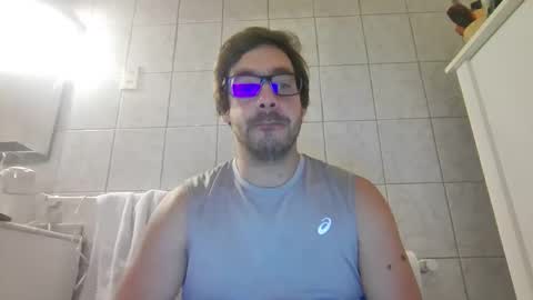 Snapshot of t_fuenzalida chatting on December 17, 2025, 2:06 am t_fuenzalida online show from December 17, 2025, 2:06 am