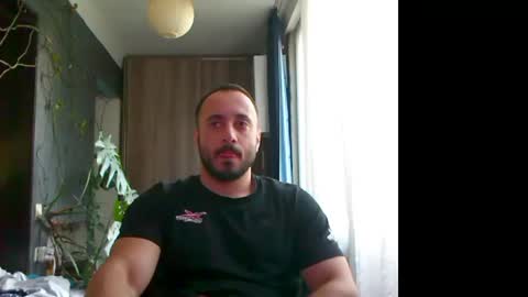 Huracane online show from April 27, 2026, 3:43 pm