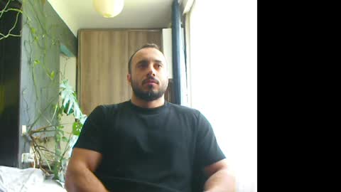 Huracane online show from May 8, 2026, 7:14 am
