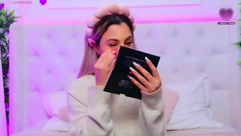 Arianna online show from January 13, 2026, 2:22 pm