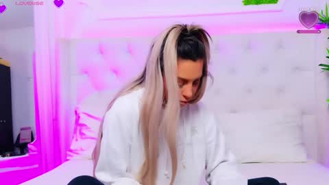 Snapshot of taahiraarabian chatting on February 24, 2026, 1:31 pm Arianna online show from February 24, 2026, 1:31 pm