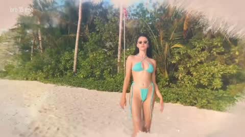 Snapshot of taanni_bc chatting on January 14, 2026, 9:42 pm TAANNI online show from January 14, 2026, 9:42 pm