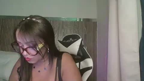 yameil online show from March 8, 2026, 9:29 pm