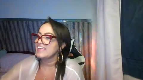 yameil online show from June 24, 2026, 9:36 pm