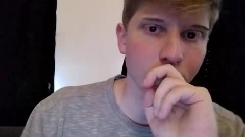 collegetwinkboi online show from December 18, 2025, 7:20 pm