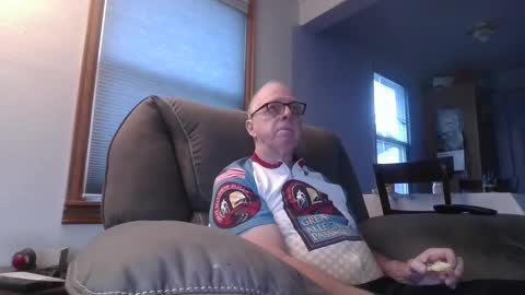 tacrunner66_ online show from February 5, 2025, 1:04 am