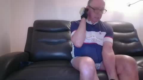 tacrunner66_ online show from February 12, 2025, 3:27 pm