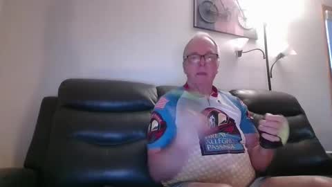 tacrunner66_ online show from March 1, 2025, 2:55 pm