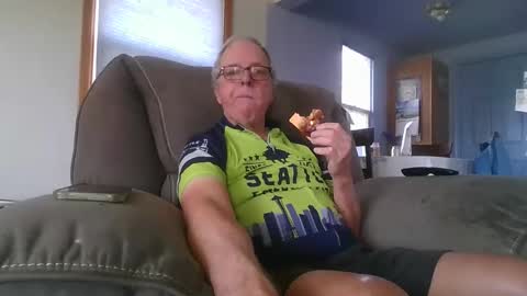 Snapshot of tacrunner66_ chatting on April 18, 2026, 7:29 pm tacrunner66_ online show from April 18, 2026, 7:29 pm