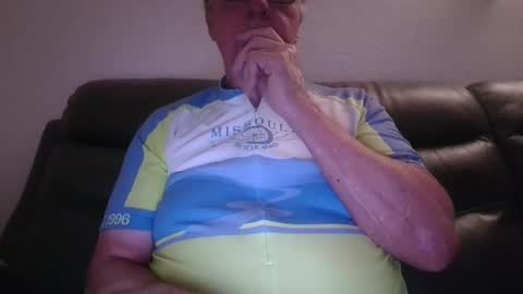 Snapshot of tacrunner66_ chatting on April 22, 2026, 2:18 pm tacrunner66_ online show from April 22, 2026, 2:18 pm