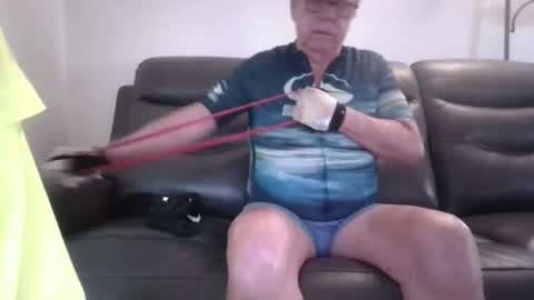 Snapshot of tacrunner66_ chatting on April 25, 2026, 2:03 pm tacrunner66_ online show from April 25, 2026, 2:03 pm
