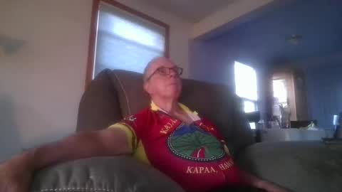 tacrunner66_ online show from June 14, 2026, 3:19 am
