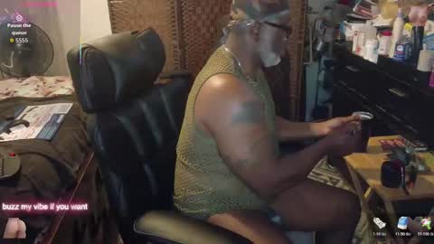 Tadaha72 online show from November 11, 2025, 4:51 pm