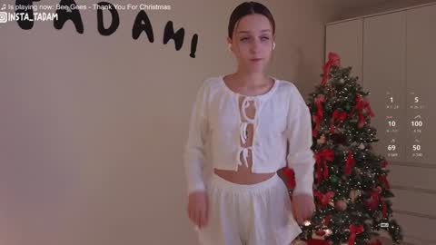 Snapshot of tadammary chatting on December 19, 2024, 11:18 am Mary online show from December 19, 2024, 11:18 am
