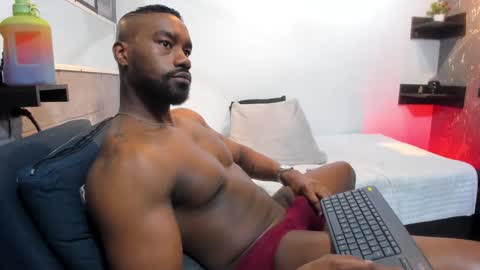 Snapshot of tafari_1 chatting on December 5, 2024, 4:55 pm Tafari Zulu online show from December 5, 2024, 4:55 pm
