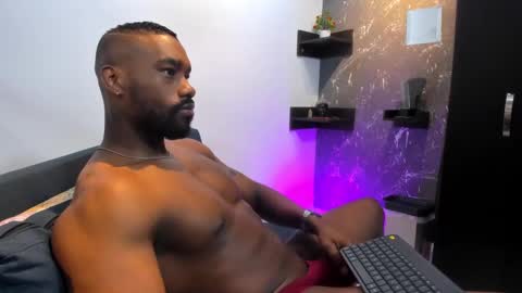 Snapshot of tafari_1 chatting on December 13, 2024, 10:34 pm Tafari Zulu online show from December 13, 2024, 10:34 pm