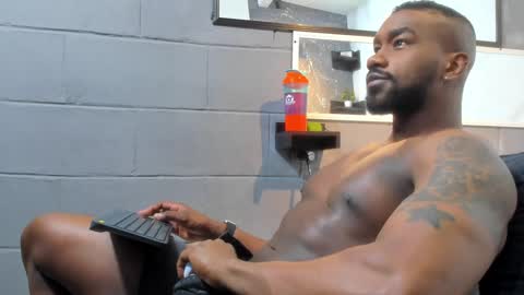 Snapshot of tafari_1 chatting on December 22, 2024, 12:16 pm Tafari Zulu online show from December 22, 2024, 12:16 pm
