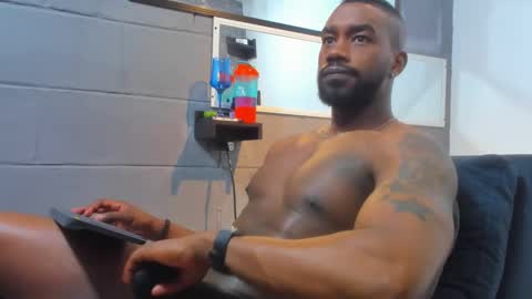 Snapshot of tafari_1 chatting on January 1, 2025, 11:51 pm Tafari Zulu online show from January 1, 2025, 11:51 pm