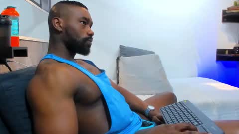 Snapshot of tafari_1 chatting on January 23, 2025, 10:44 pm Tafari Zulu online show from January 23, 2025, 10:44 pm
