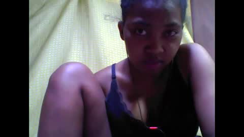 Snapshot of tahiriniah chatting on September 23, 2025, 6:22 pm tahiriniah online show from September 23, 2025, 6:22 pm