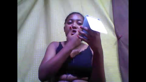 Snapshot of tahiriniah chatting on September 25, 2025, 4:11 pm tahiriniah online show from September 25, 2025, 4:11 pm