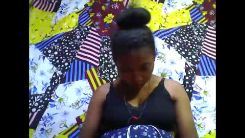 Snapshot of tahiriniah chatting on October 26, 2025, 7:09 pm tahiriniah online show from October 26, 2025, 7:09 pm