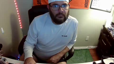 TaintNuzzler online show from September 14, 2025, 11:26 pm