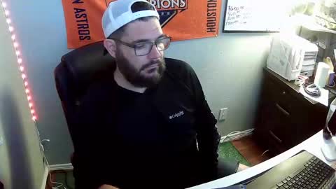 TaintNuzzler online show from October 3, 2025, 10:56 am