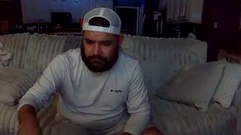 TaintNuzzler online show from October 8, 2025, 7:06 am