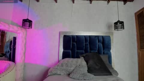 Taissa online show from December 19, 2025, 6:04 pm