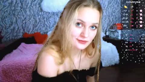 Snapshot of taissia_sweet chatting on October 26, 2025, 1:28 pm Im Taya  online show from October 26, 2025, 1:28 pm
