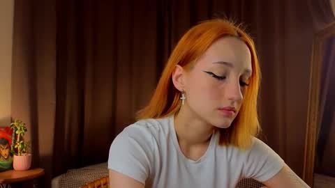 im Lally online show from October 5, 2025, 2:43 am