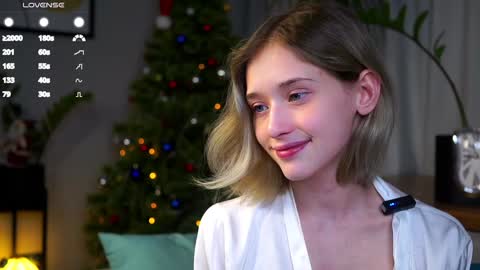 Mia online show from December 20, 2024, 9:11 am