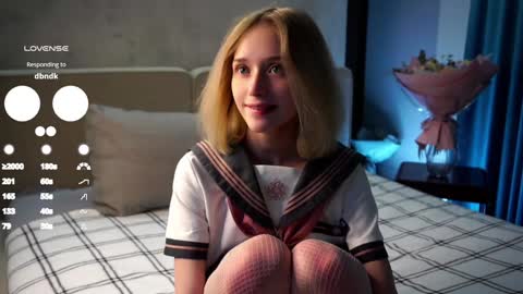 Mia online show from February 1, 2025, 4:54 pm