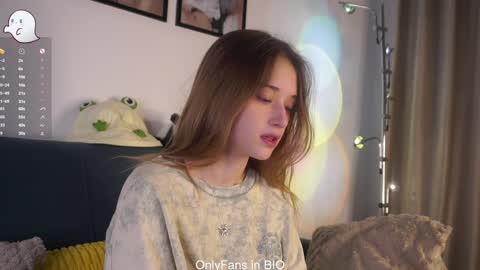 Mia online show from February 7, 2026, 2:15 am