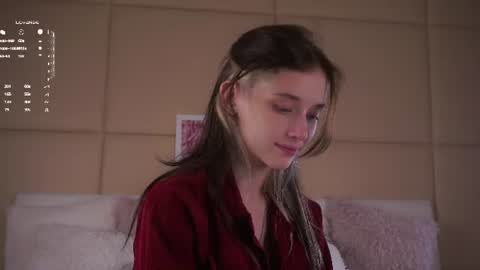 Mia online show from June 11, 2026, 2:53 am