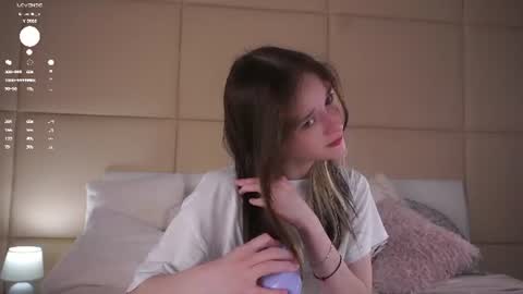 Mia online show from June 20, 2026, 6:05 am